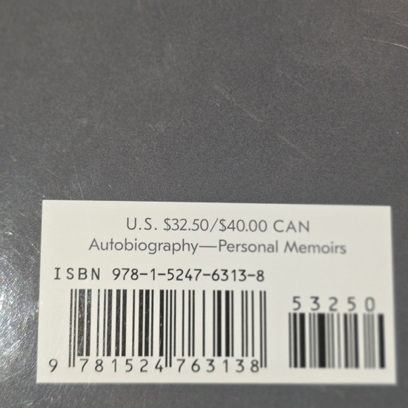 Becoming by Michelle Obama Hardcover Book - Picture 6 of 9